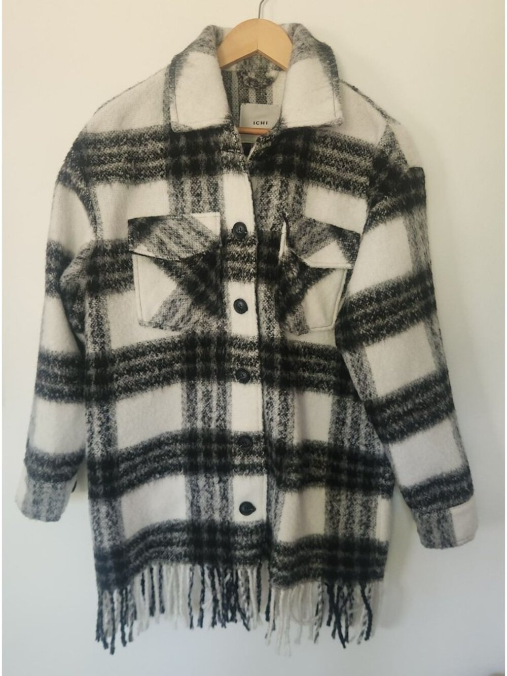 ICHI Women's Sz. S Black & White Sherpa Fringe Button Up Jacket